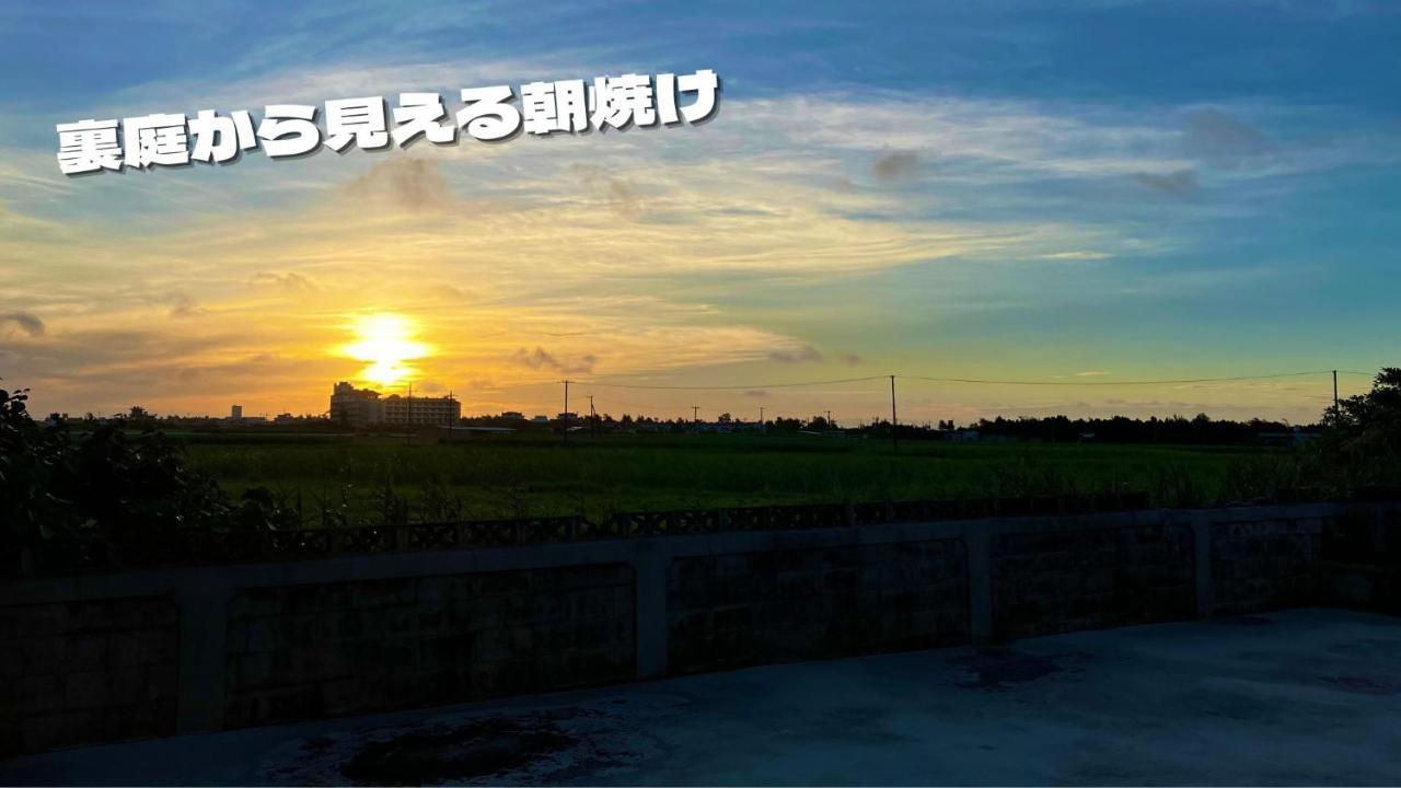 民泊まったりん人 Kumejima Exterior foto